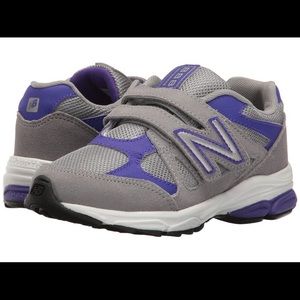 NWOB New Balance 888 Girls Trainers Running Shoes